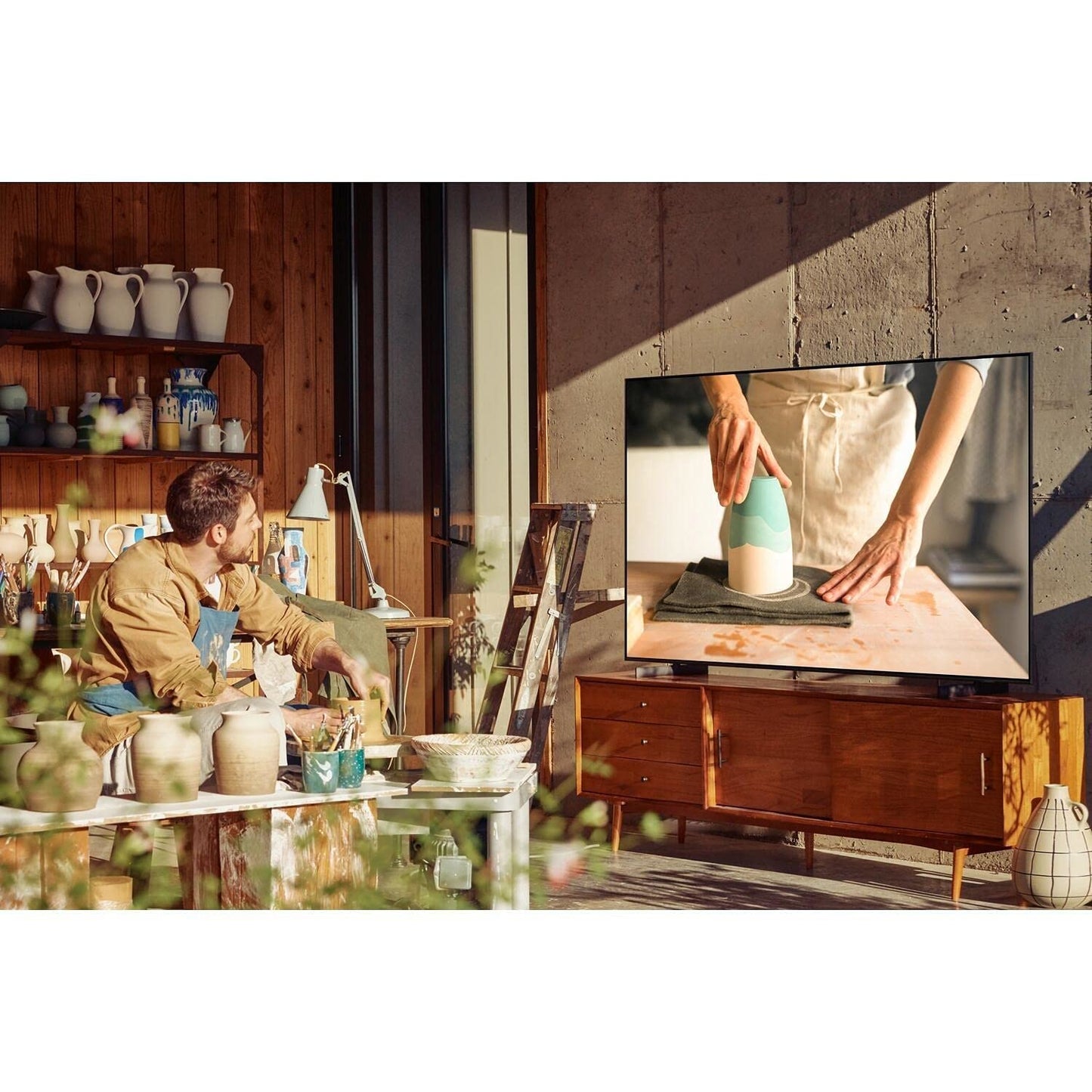 Samsung AU8000 55 Inch Smart TV (2021) - Crystal 4K AirSlim Smart TV