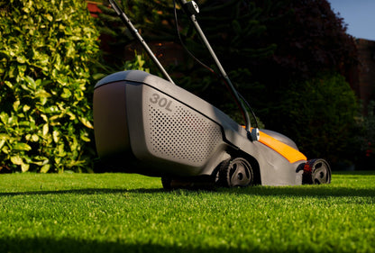 Flymo 18V SimpliMow 320 Cordless Lawn Mower – Lightweight & Easy-to-Use