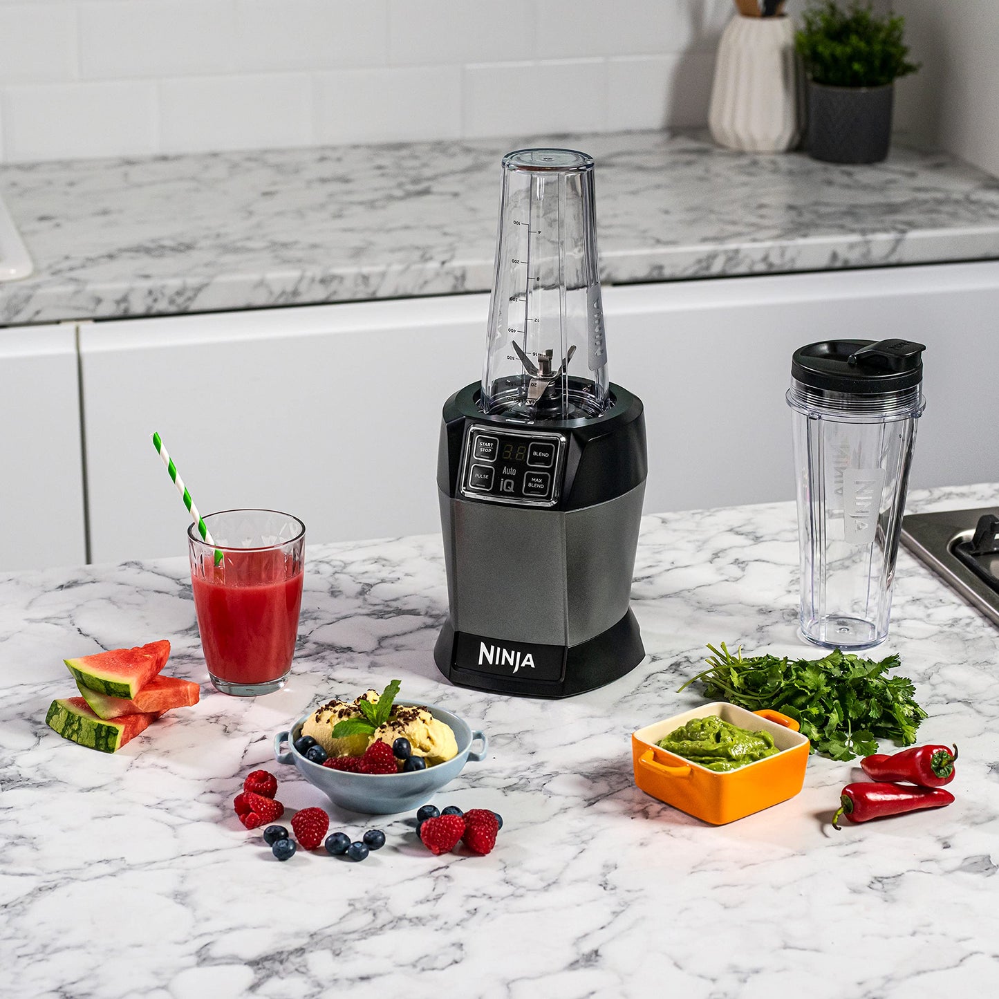 Ninja Blender with 2 Automatic Programs: Blend & Max Blend, Pulse Setting, 2x 700ml Cups